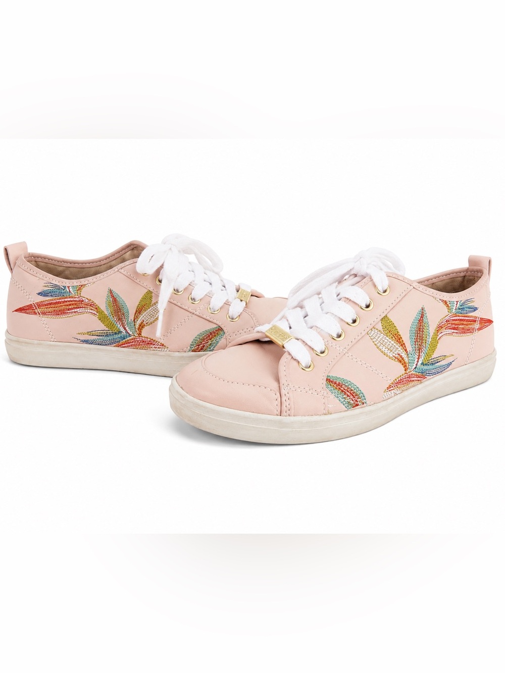 Guess women's Embroidered faux leather low-top sneakers